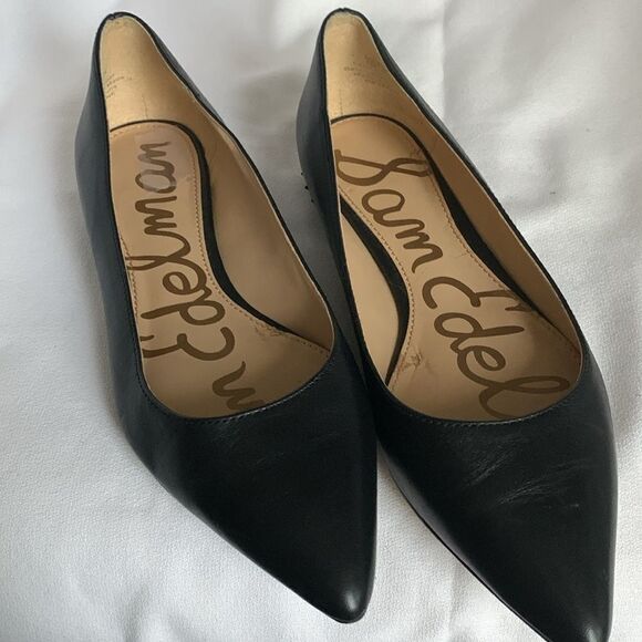 Sam Edelman Size 4 Black Pointy toe Flats with black spikes around heel - Picture 4 of 8